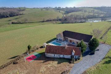 Villa pour 30 Personnes dans Région de Charolles, Saône-et-Loire, Photo 1