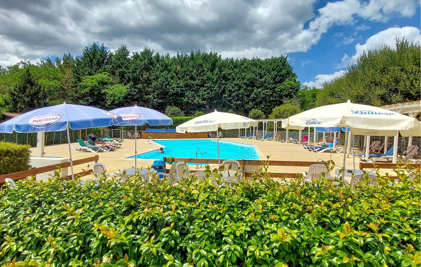 Gemütliches Mobilheim mit Pool, AC und Parkplatz in der Nähe von Restaurants und Seen in Saint-Paul-lès-Dax, Dax und Umgebung