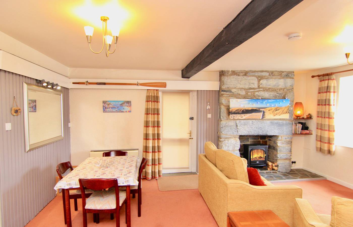 Entire apartment, Harbour Station View in Porthmadog, Snowdonia