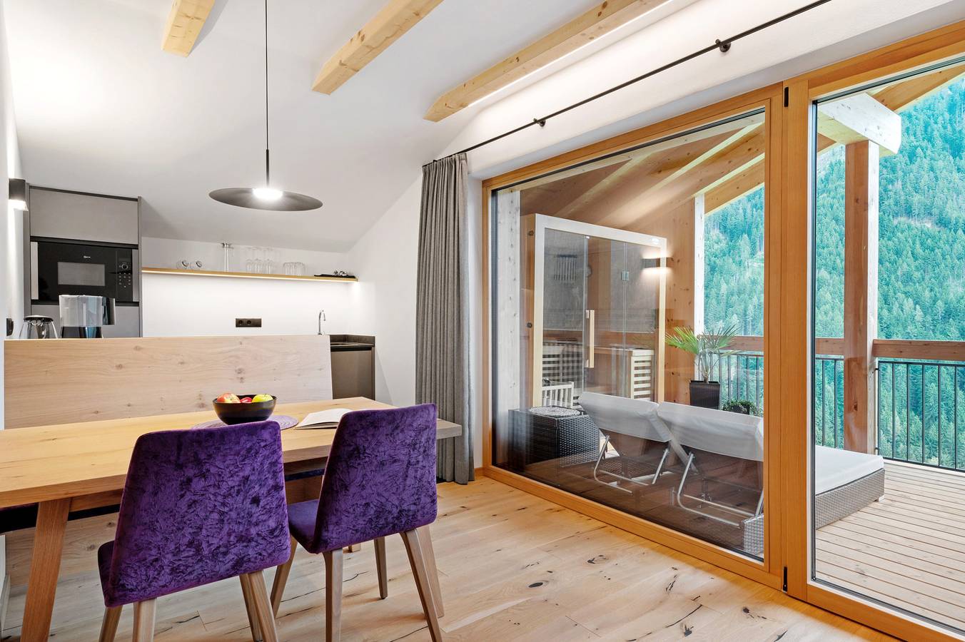 Ganze Wohnung, Ferienwohnung 'Lomberda' mit Bergblick, Gemeinschaftsterrasse und Wi-Fi in St. Zyprian, Tiers