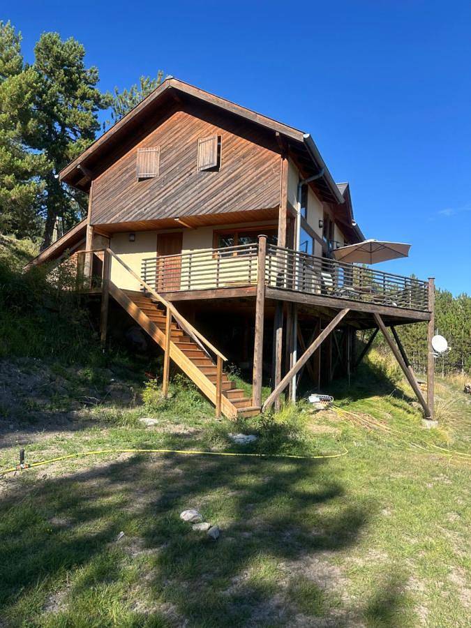 Gîte pour 8 personnes, avec Balcon ainsi que Terrasse et Vue à Saint-Apollinaire