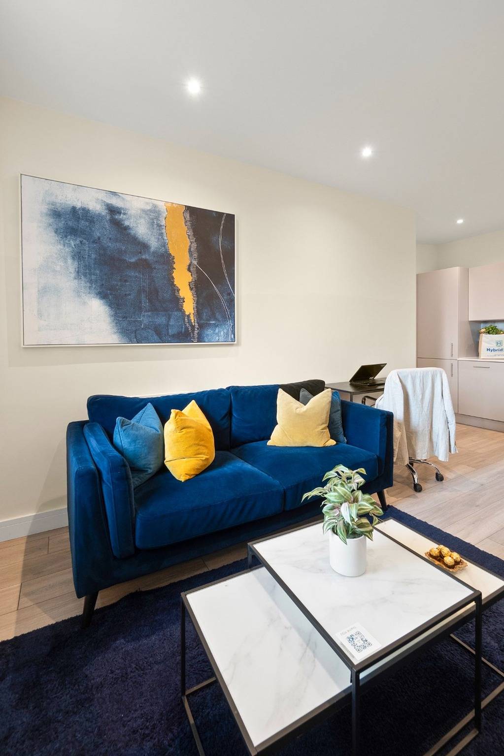 Ganze Wohnung, Hybrid Resi Cheam - Two Bedroom Apartment in Sutton (London), London