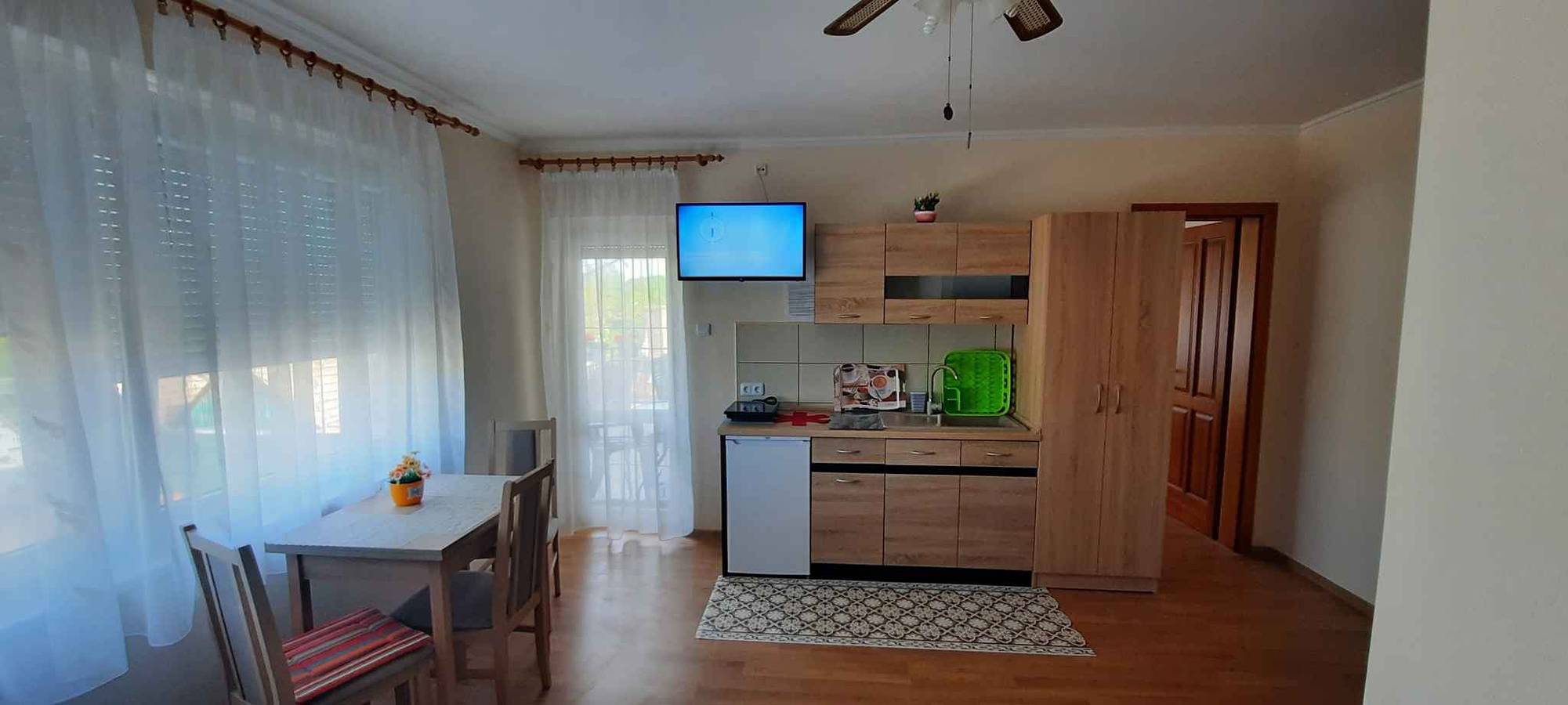 Entire holiday apartment, Holiday apartment with Wlan and air conditioning  in Keszthely, Keszthely region