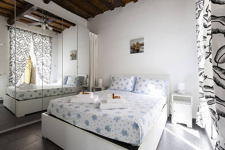 Gîte pour 2 personnes, avec Balcon/Terrasse dans Basilique Saint-Pierre