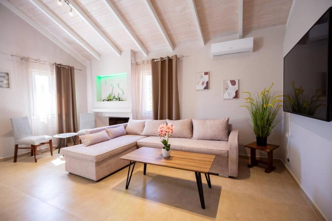 Ferienhaus für 6 Personen mit Balkon in Keri, Laganas