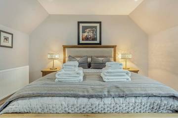 Log Cabin for 6 People in Falkirk, Scotland, Photo 3