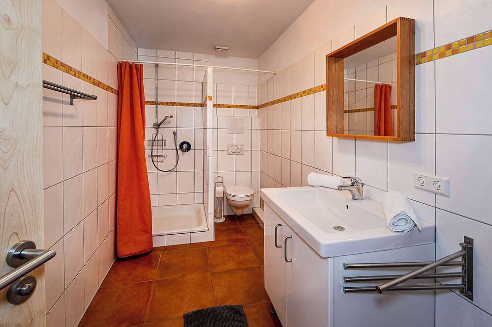 Apartamento entero, Un oasis para padres, un paraíso para los niños. in Tettnang, Region Bodensee-Oberschwaben