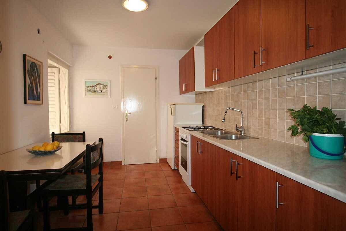 Apartamento entero, Apartment Stazić (35984-A1) in Silo (Krk), Krk (isla)