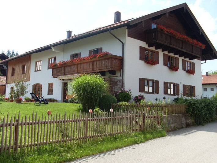 Ferienwohnung für 4 Personen, mit Balkon und Garten in Eggstätt