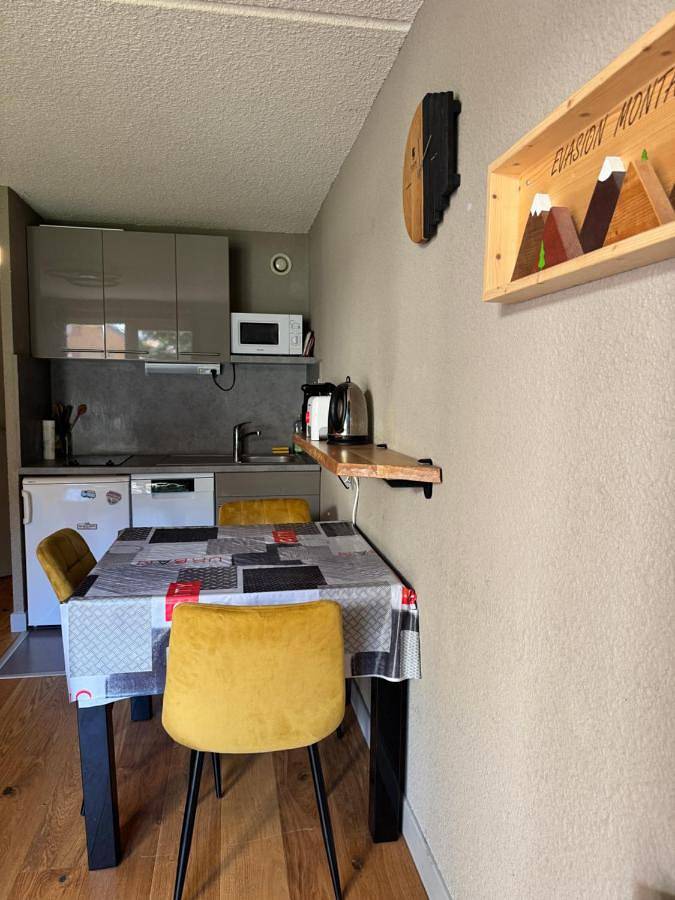 Gîte pour 4 personnes, avec vue et balcon dans Alpe du Grand Serre - 4