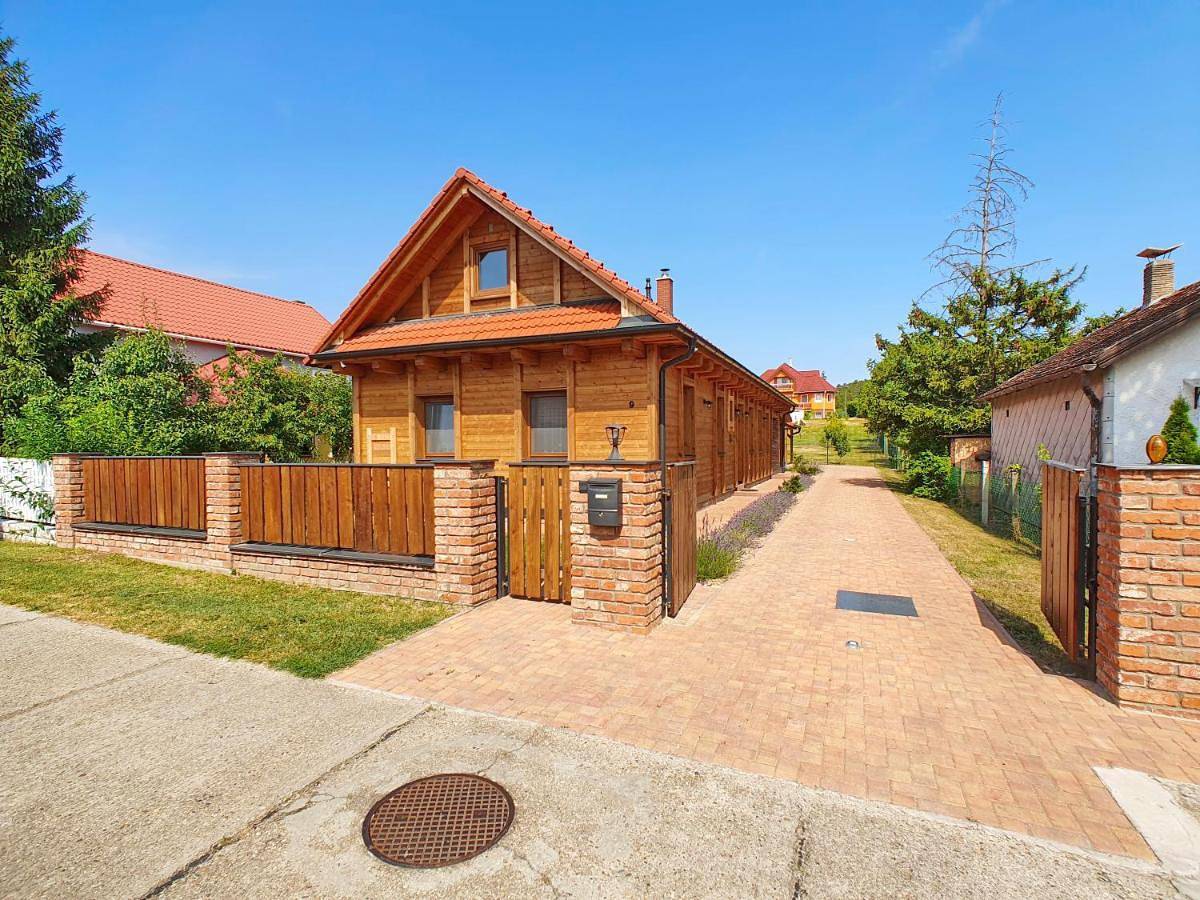 Holiday house Woody with private pool - Biró Tours nr 88 in Vonyarcvashegy, Balaton Hochland Nationalpark