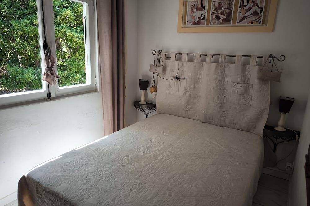 Air-conditioned chalet 300 m from the village - pets allowed - beach 3 km in Vic-la-Gardiole, Côte d'Améthyste