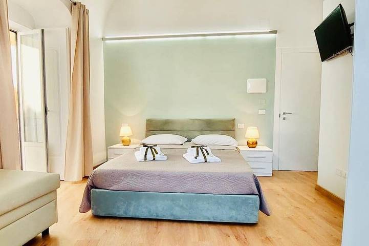 Entire apartment, B&B La Maison del Borgo in Spiaggia di Levante, Rodi