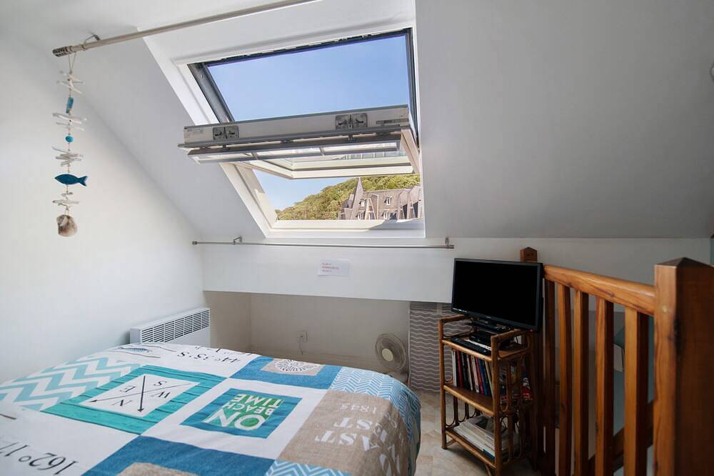 Appartement entier, Duplex à Carolles, Baie du Mont Saint Michel, à 50 m de la plage in Carolles, Côte de la Déroute