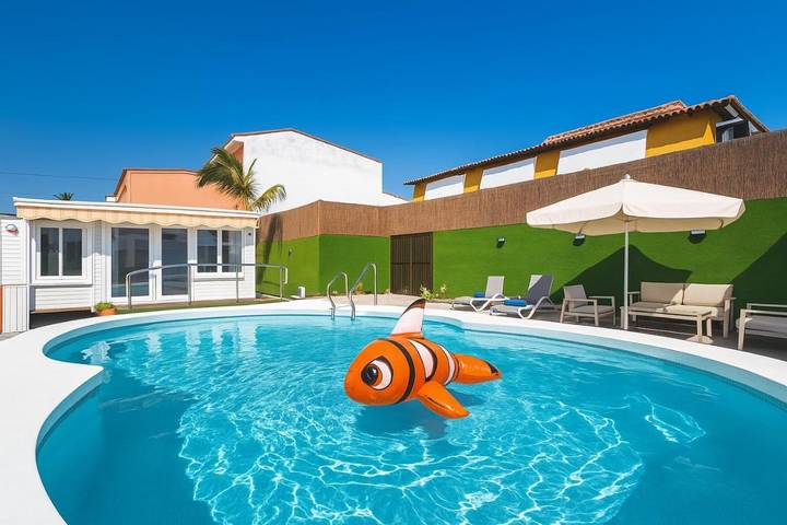 Chalet para 6 personas, con piscina además de vistas y jardín en Telde