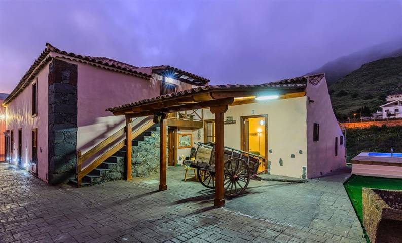 Apartamento para 3 personas, con Terraza y Jardín además de Piscina y Vistas en Tegueste