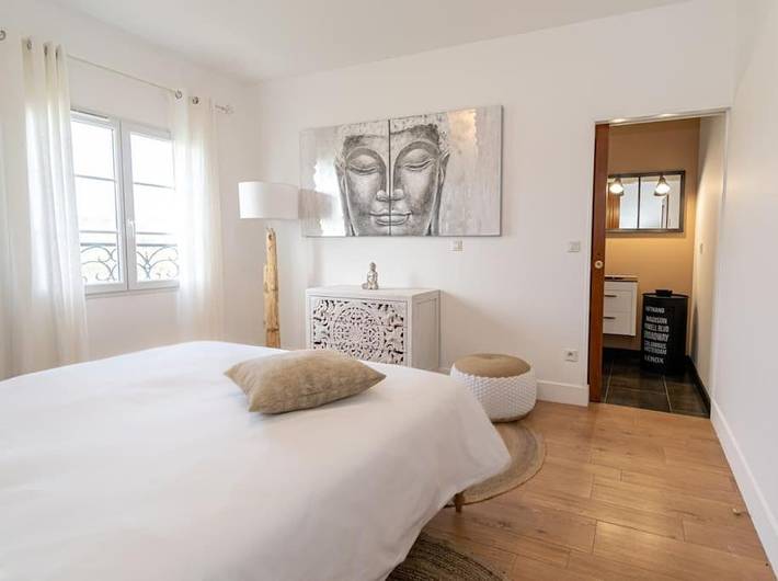 Location de vacances pour 10 personnes, avec sauna et jacuzzi ainsi que jardin et piscine à Saint-Laurent-Médoc - 3