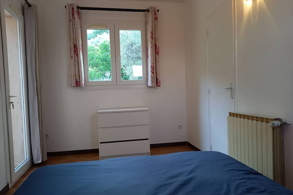 Provencal villa with swimming pool, fully air-conditioned in Solliès-Ville, Region de Toulon