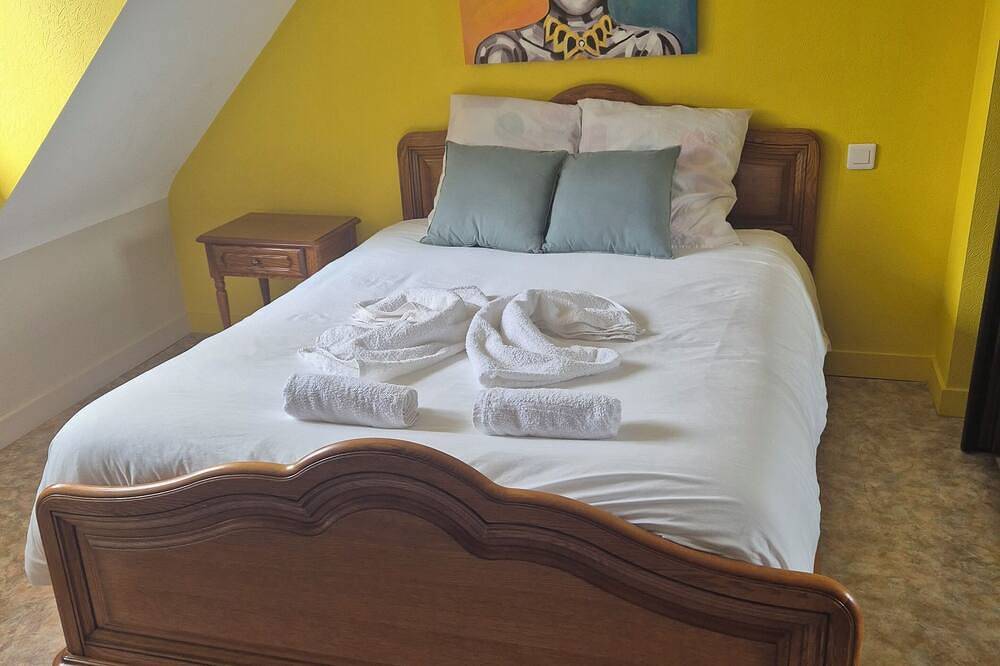 Beautiful Breton house with swimming pool  in Pluvigner, Region de Lorient