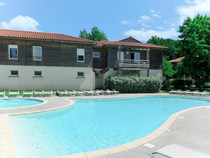 Gîte pour 4 personnes, avec piscine et balcon à Aureilhan