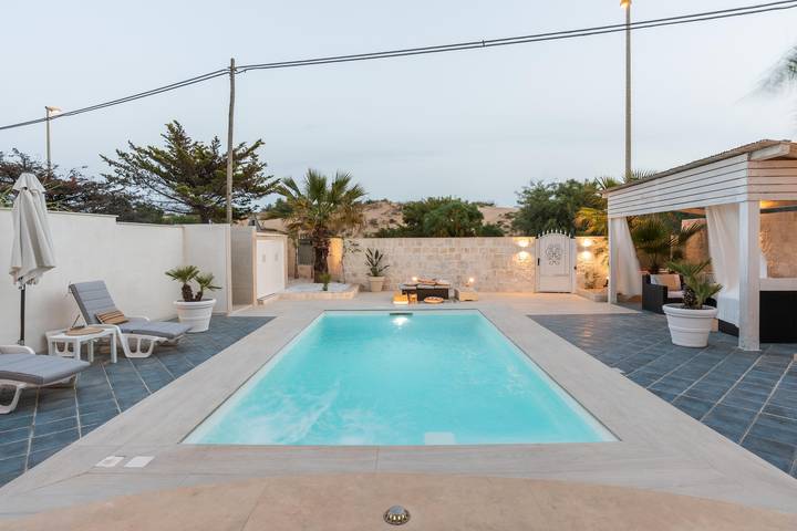 Villa für 6 Personen, mit Terrasse und Ausblick auf Sizilien - 2