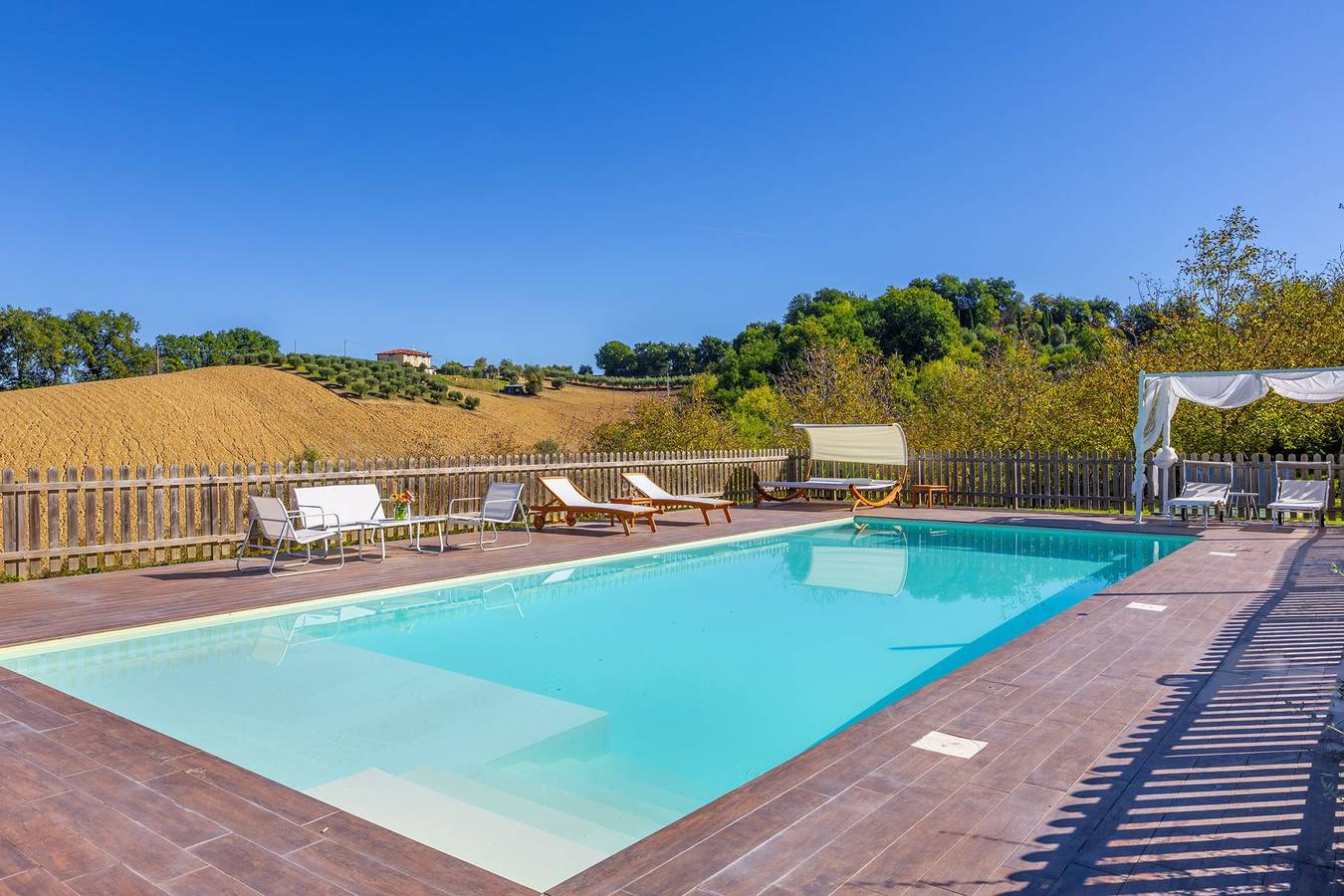 Villa Collevento in Ponzano di Fermo, Fermo Province