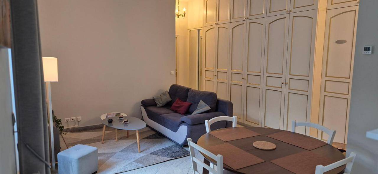 Appartement entier, St Nectaire- Appartement Terrasse Privée- 4 personnes in Saint-Nectaire, Parc naturel régional des Volcans d'Auvergne