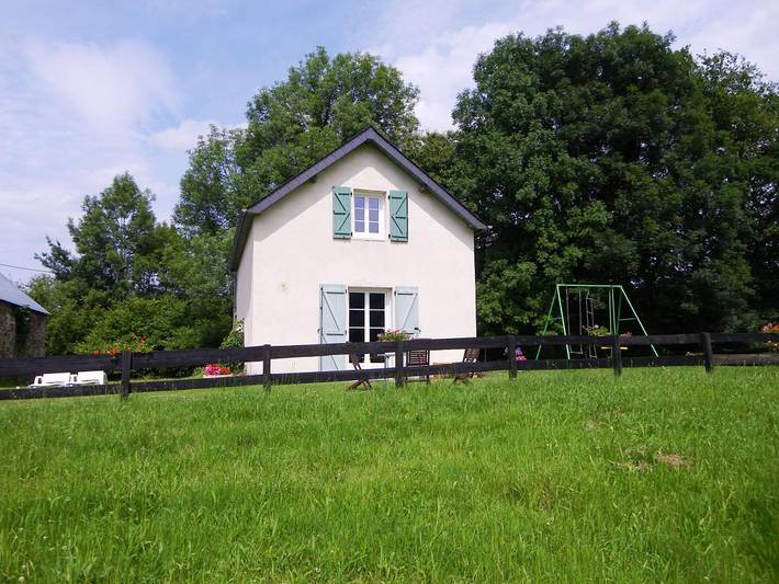 Gîte pour 5 personnes, avec jardin dans Béarn - 2