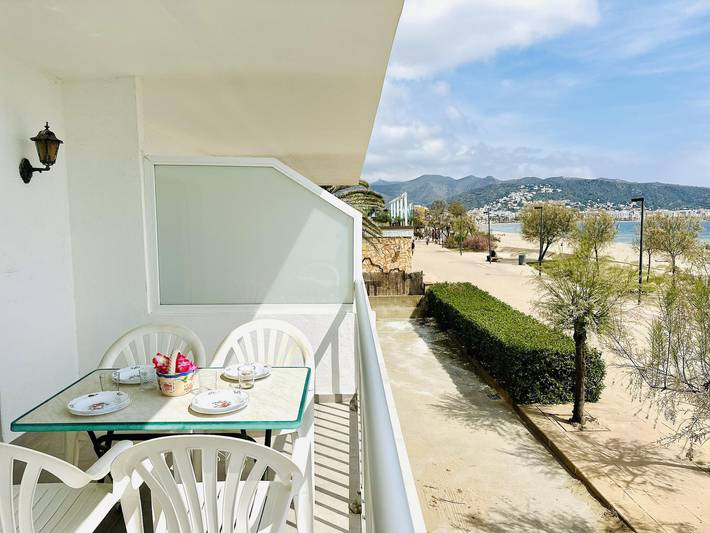 Gîte pour 4 personnes, avec terrasse dans Santa Margarida - 2