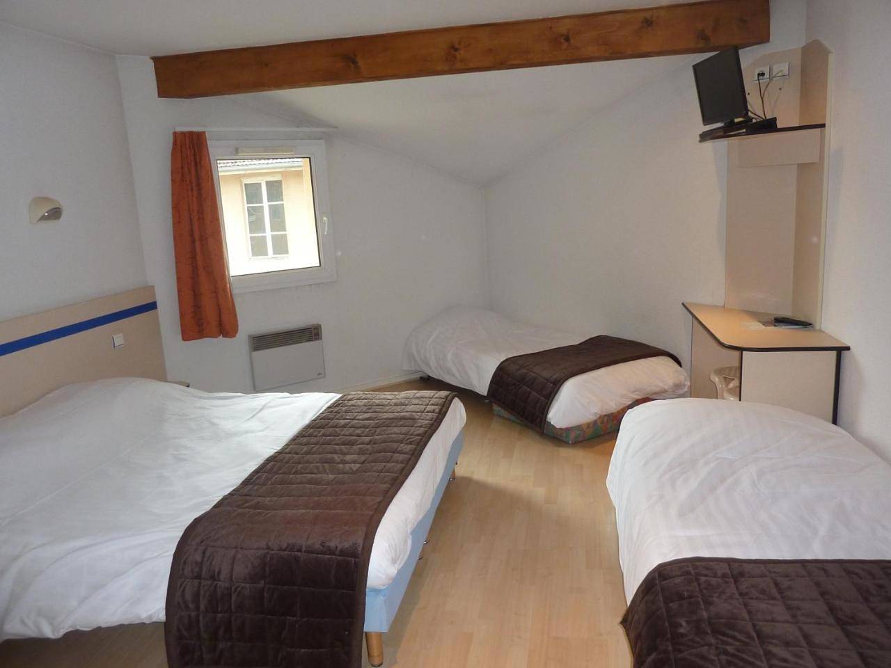 Double Room in Montréal-la-Cluse, Nantua