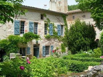 Cottage pour 4 personnes, avec piscine et jardin, adapté aux familles à Labarthe-Bleys