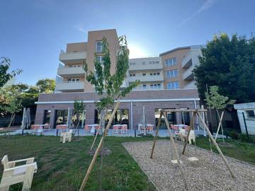 Gîte pour 2 personnes, avec jardin, animaux acceptés à Chennevières-sur-Marne