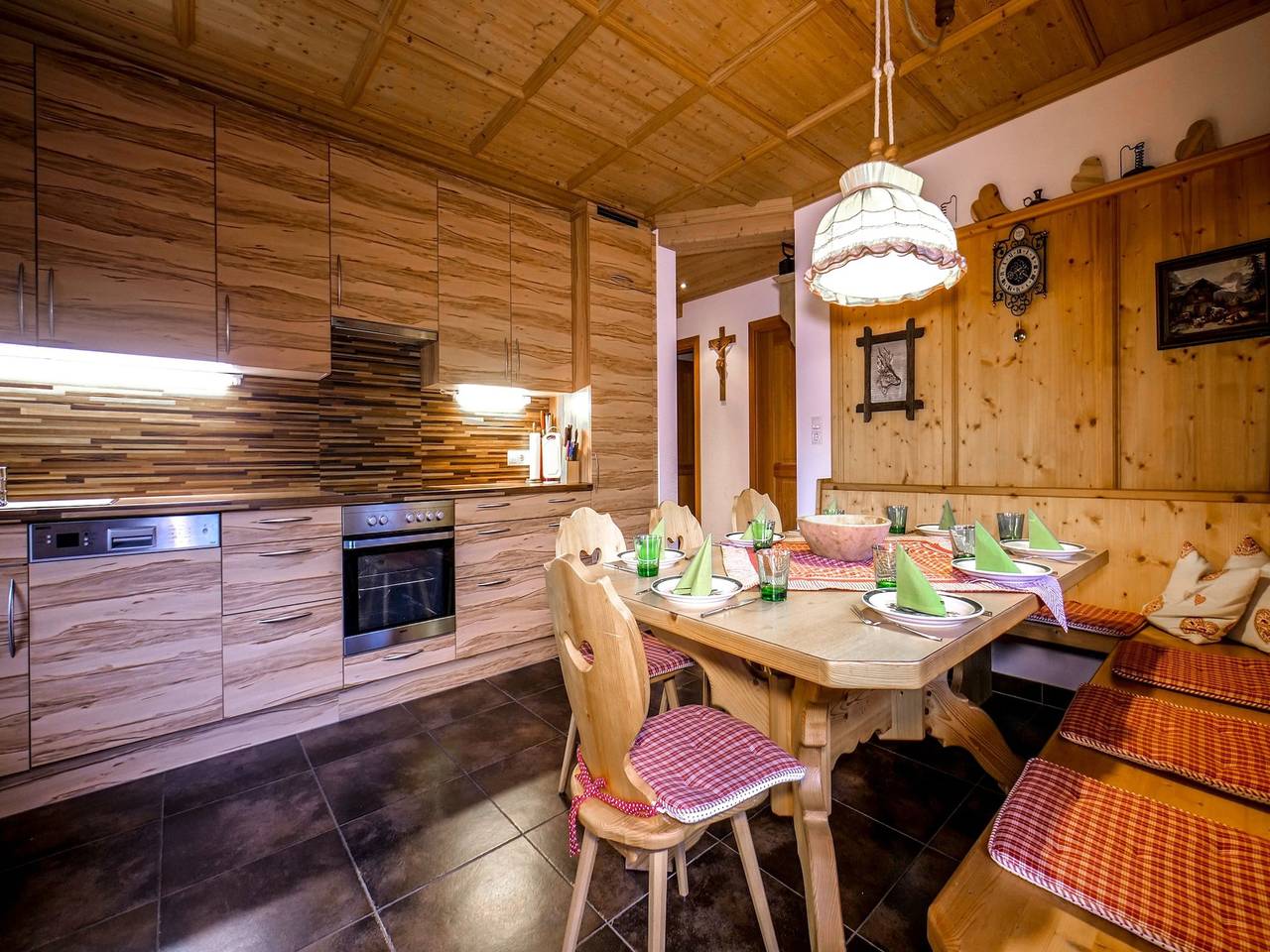 Chalet Hochfügen by Ski Slope in Tux Alps, Hochfügen