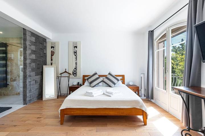 Villa pour 10 personnes, avec piscine ainsi que jardin et vue à Roquefort-les-Pins - 4
