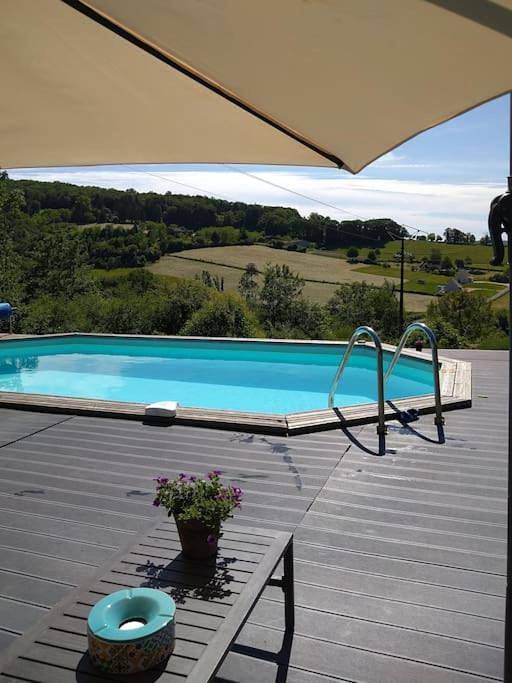 Location de vacances pour 8 personnes, avec jardin ainsi que piscine et vue à Marnac - 2