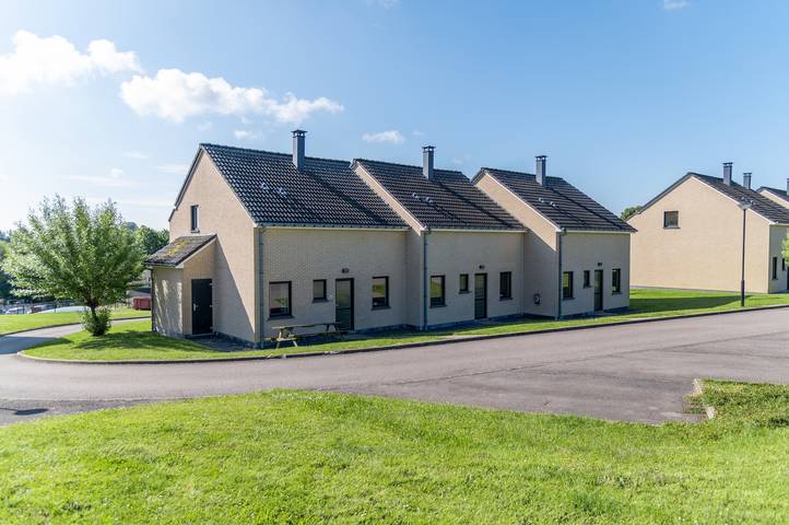 Bungalow für 8 Personen, mit Balkon/Terrasse und Balkon sowie Terrasse und Garten in Luxemburg