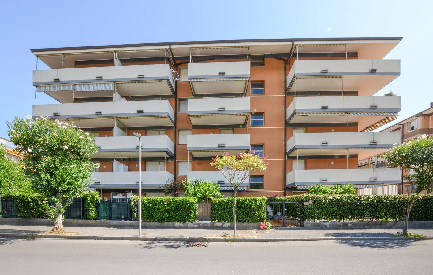 Apartamento vacacional entero, Retiro junto a la playa con terraza y aparcamiento in Andora, Riviera di Ponente