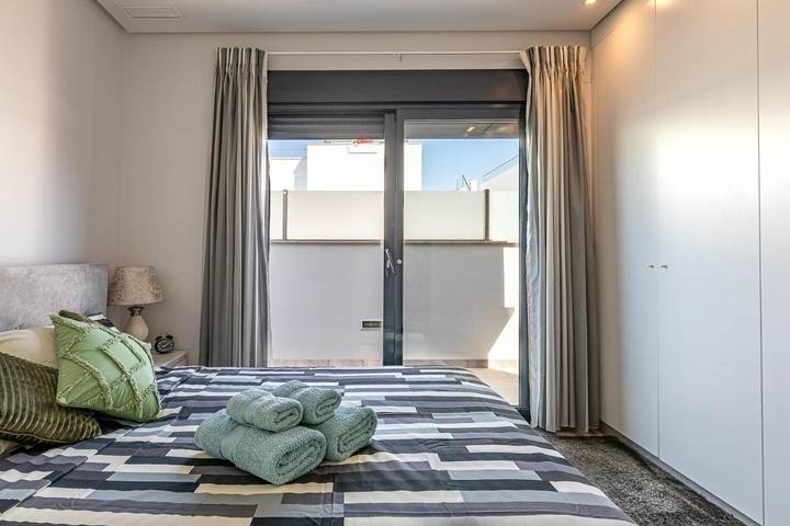 Chalet para 6 personas, con vistas además de piscina y terraza en Campo de Cartagena - 2