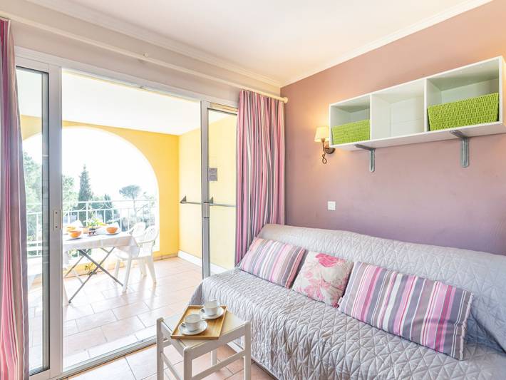Apartamento entero, Les Calanques Spa Thalassothérapie in Roquebrune-sur-Argens, Costa mediterránea (Francia)