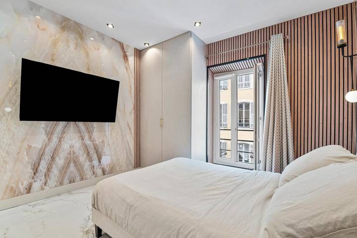 Gîte pour 2 personnes, avec jacuzzi dans Office De Tourisme Et Des Congres De Nice - 3