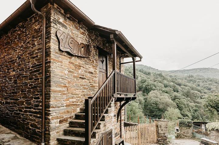 Gîte pour 2 personnes, avec Balcon et Jacuzzi