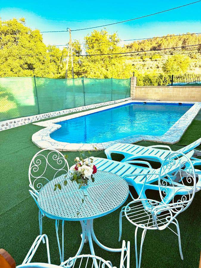 Casa rural para 10 personas, con piscina además de terraza y vistas, Se admiten mascotas en Letur - 4