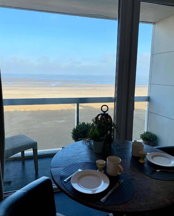 Geheel appartement, Studio with Ocean View in Knokke-Heist, Belgische Kust