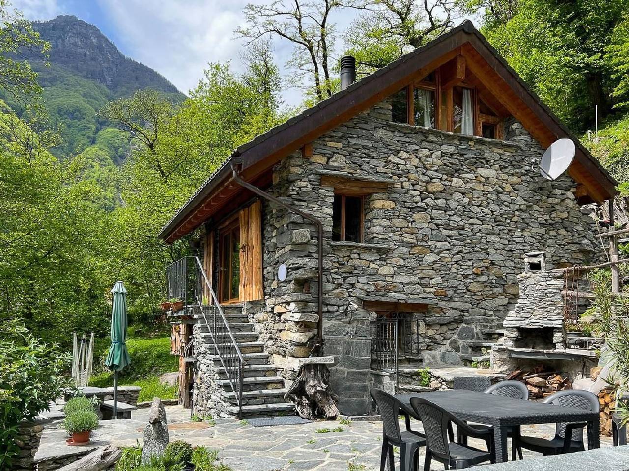 Rustico Nonno Milton in S. Carlo (Val Bavona), Cevio