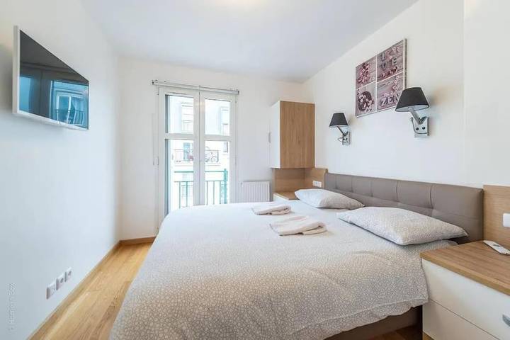 Gîte pour 8 personnes, avec balcon dans Gare Du Val D Europe - 3