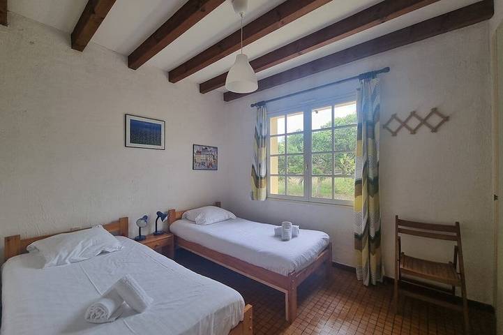 Gîte pour 5 personnes, avec jardin dans Plage Naturistes - 3