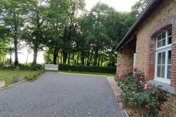 Gîte pour 5 personnes, avec jardin à Saint-Martin-des-Champs (Avranches)