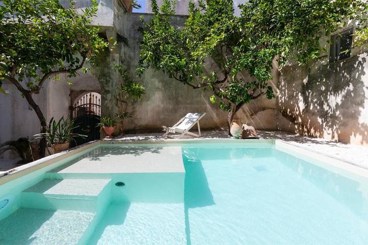 Villa per 10 persone, con piscina e giardino in Corigliano d'Otranto