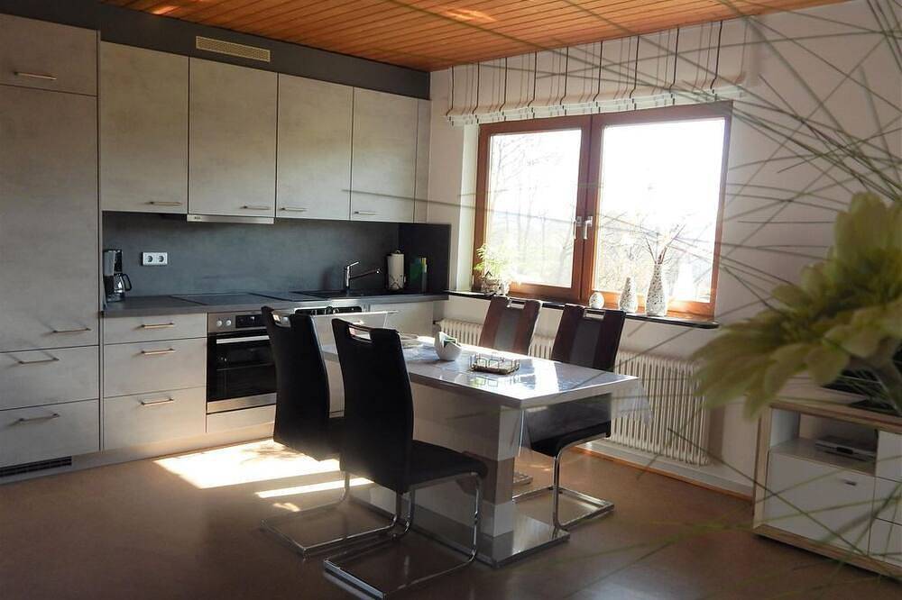 Ferienwohnung Mersch - Ruhige und komfortable Ferienwohnung in Vierherrenborn, Landkreis Trier-Saarburg