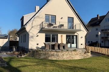 Ferienhaus für 10 Personen, mit Balkon und Sauna sowie Garten und Whirlpool, mit Haustier im Ahrtal